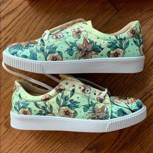 Mumka Floral Sneakers